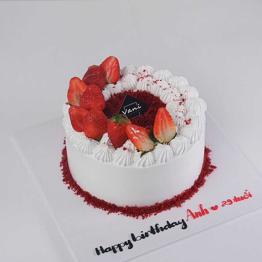 bánh sinh nhật dâu tươi kem sữa 16cm